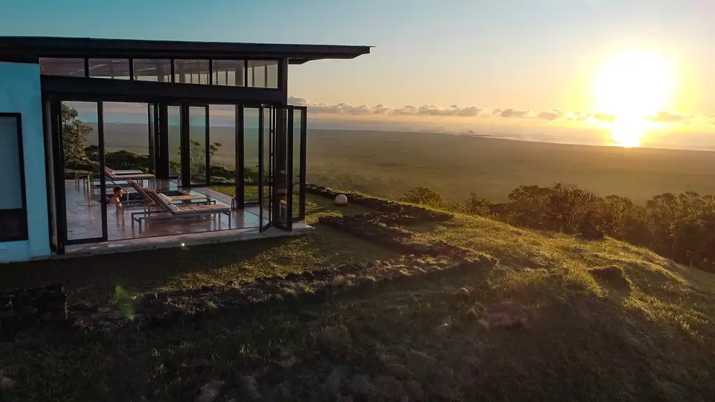 Infinity pool at dusk at Pikaia Lodge